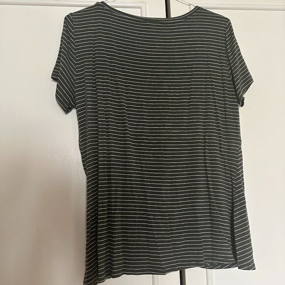 Nine Britton Striped Tee - Picture 4 of 4